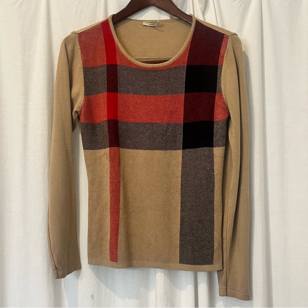 Burberry sweater
